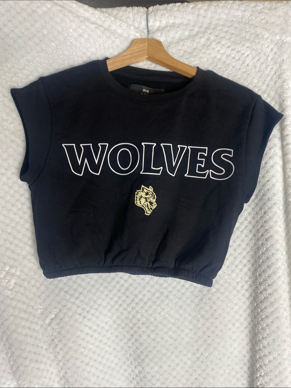 Darc Sport She Wolves Crop Top Black